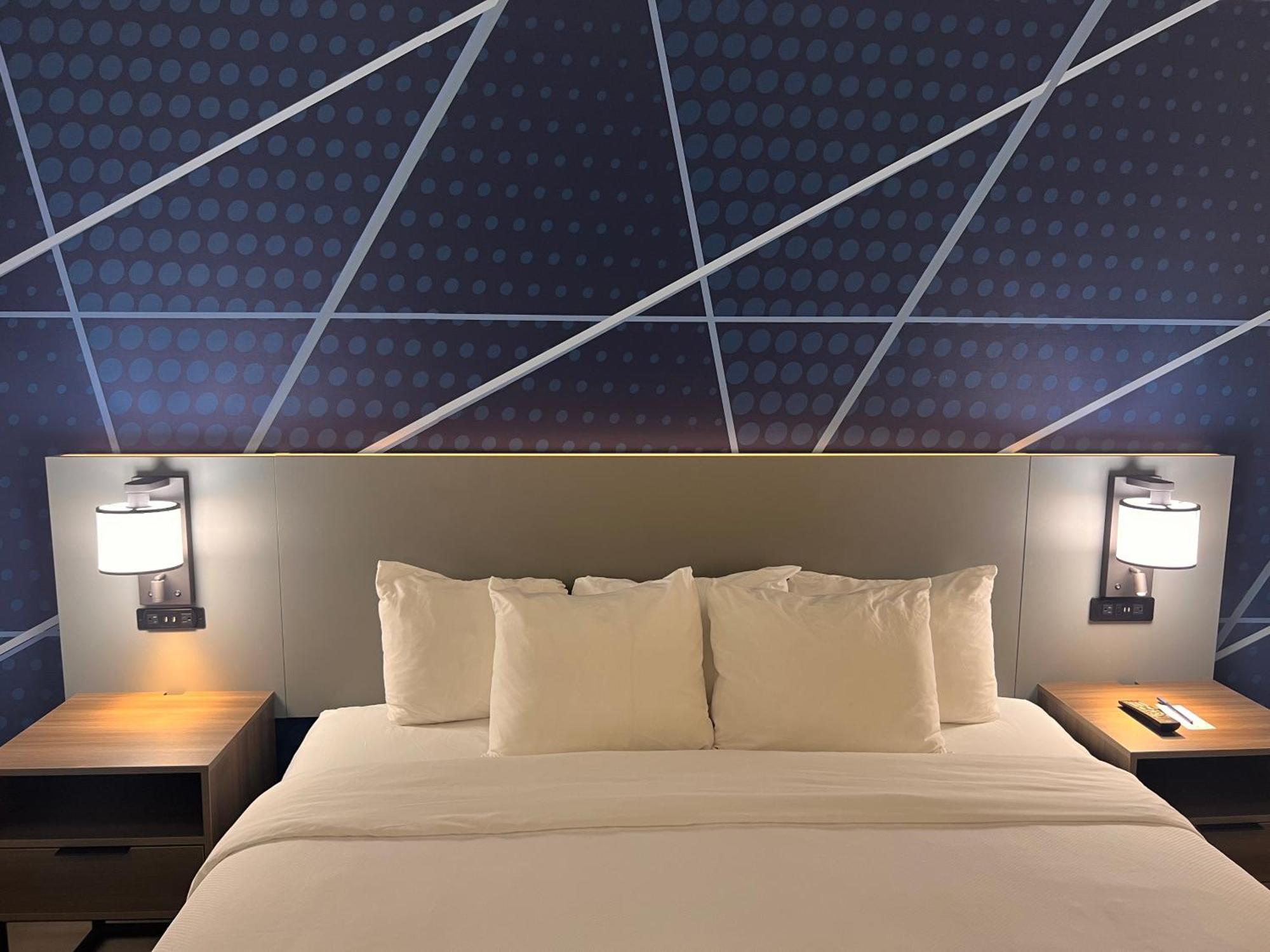 Comfort Suites Louisville Airport Екстер'єр фото