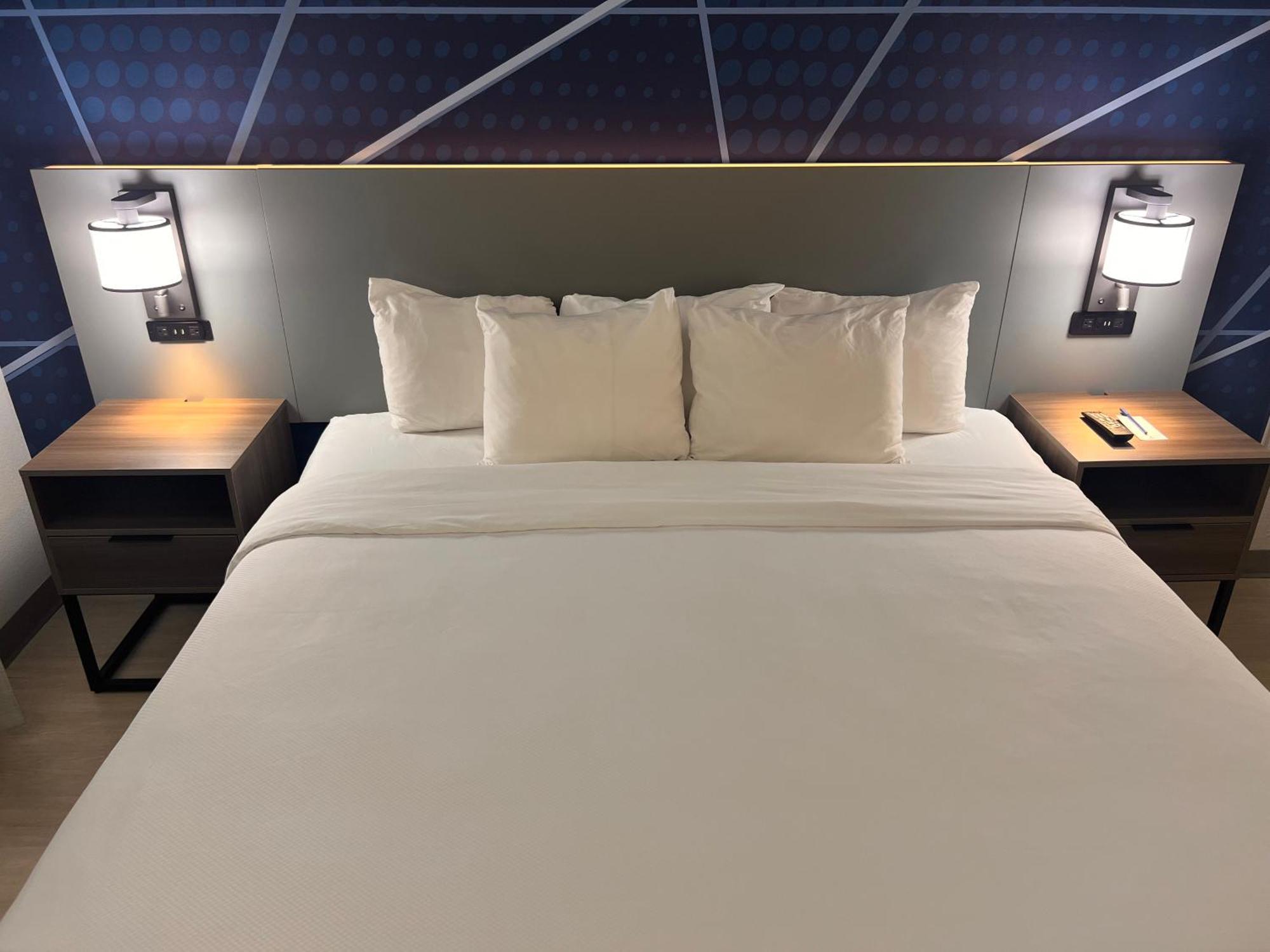 Comfort Suites Louisville Airport Екстер'єр фото