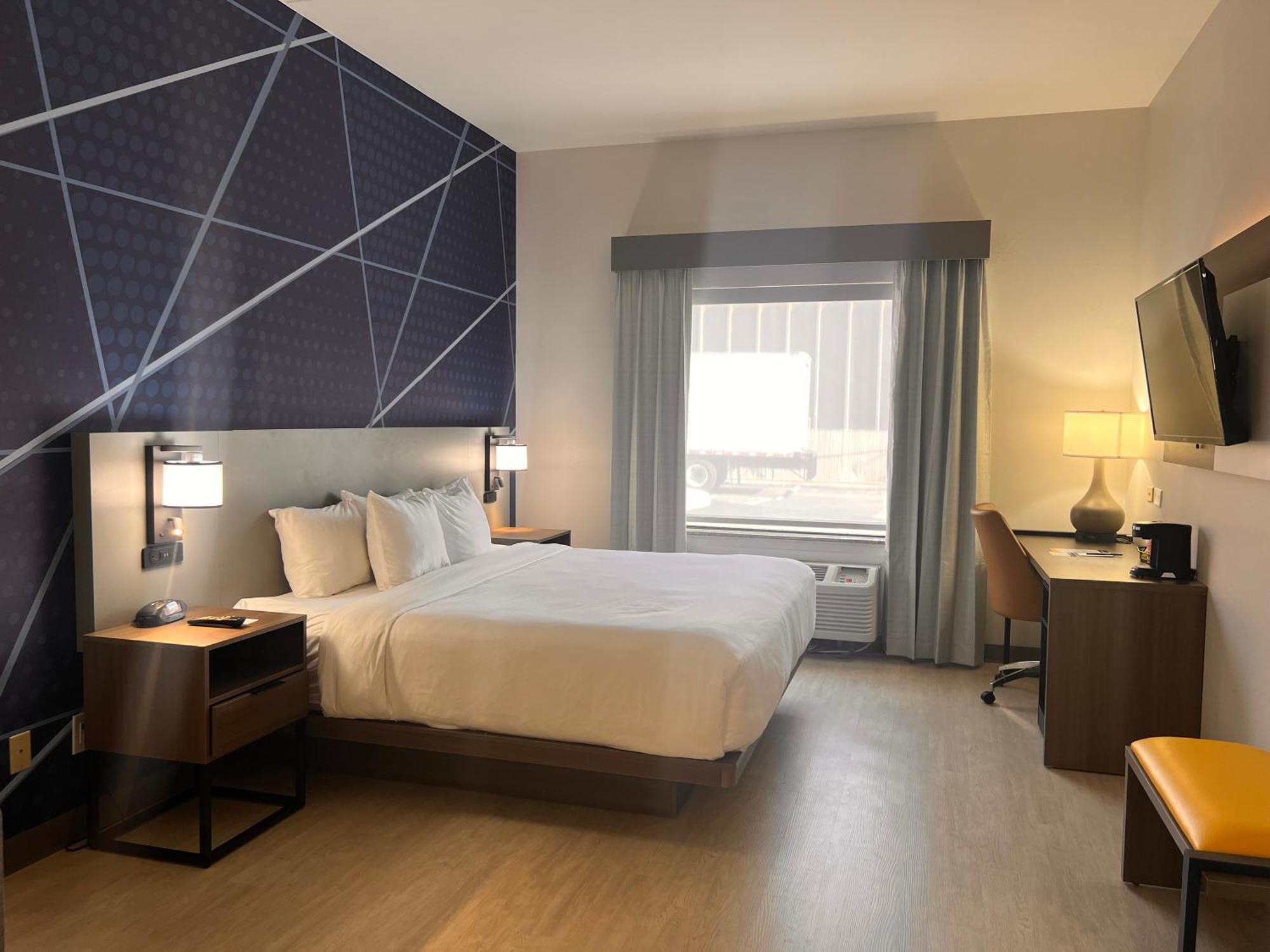 Comfort Suites Louisville Airport Екстер'єр фото