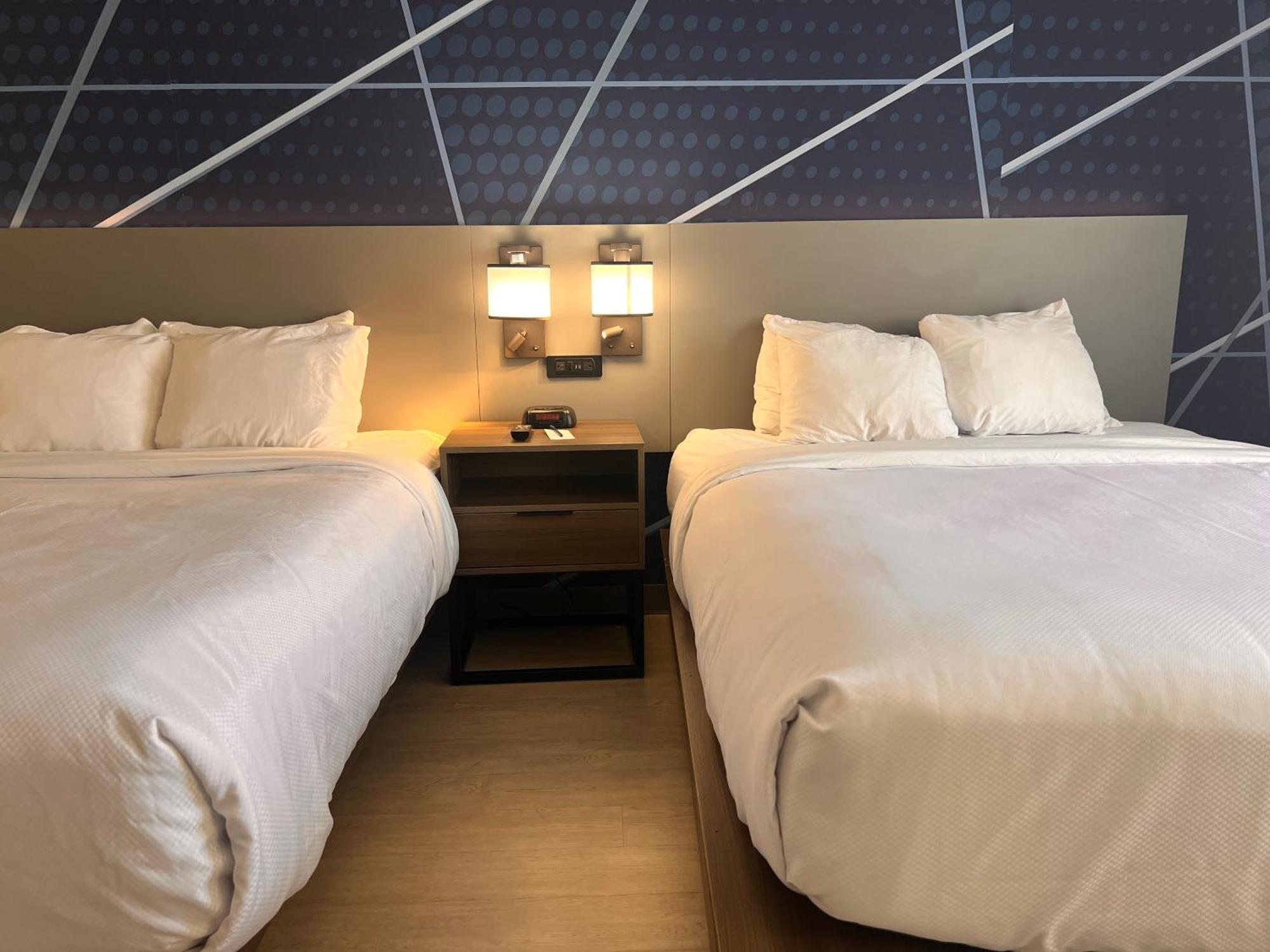 Comfort Suites Louisville Airport Екстер'єр фото