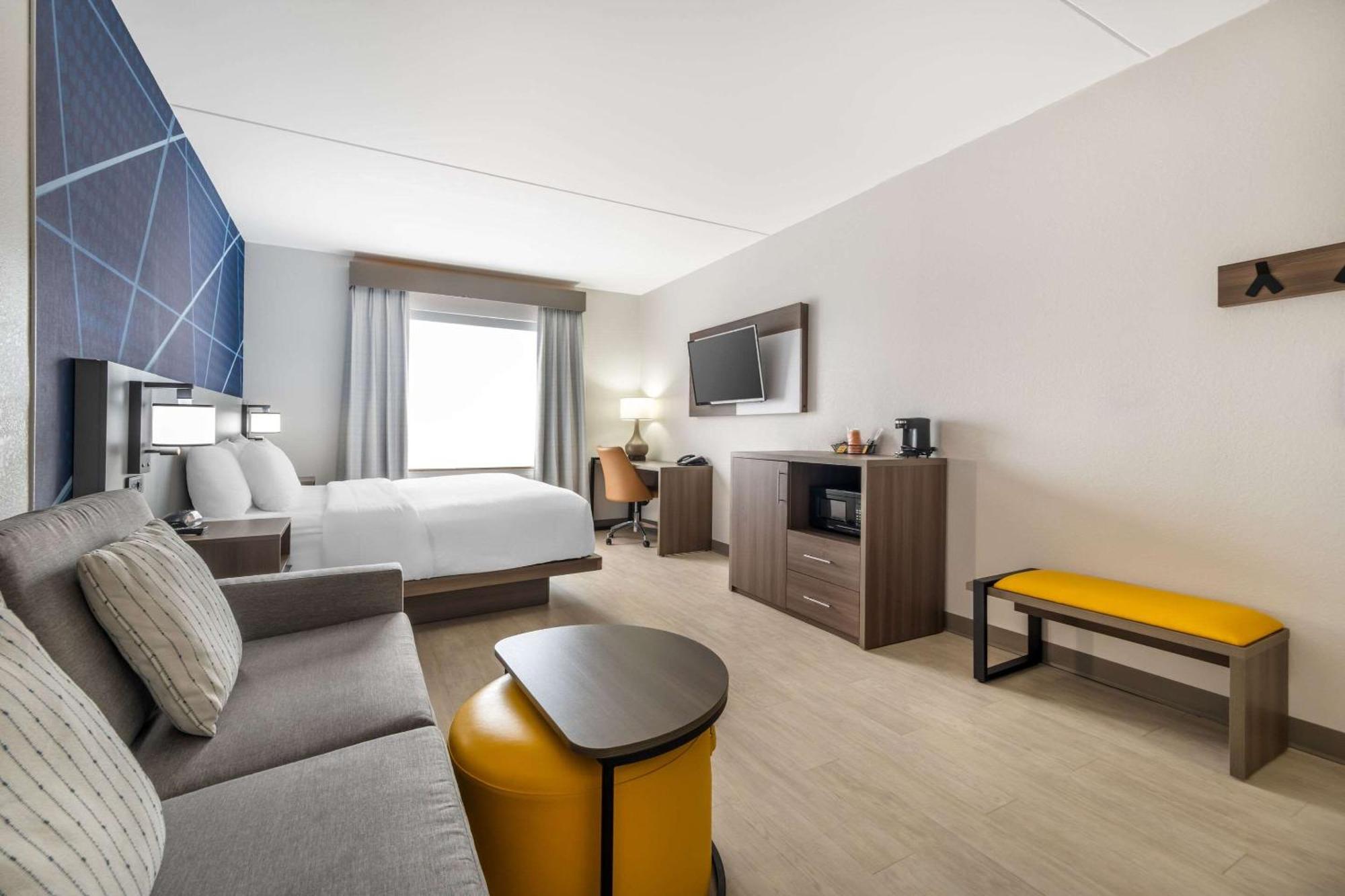 Comfort Suites Louisville Airport Екстер'єр фото