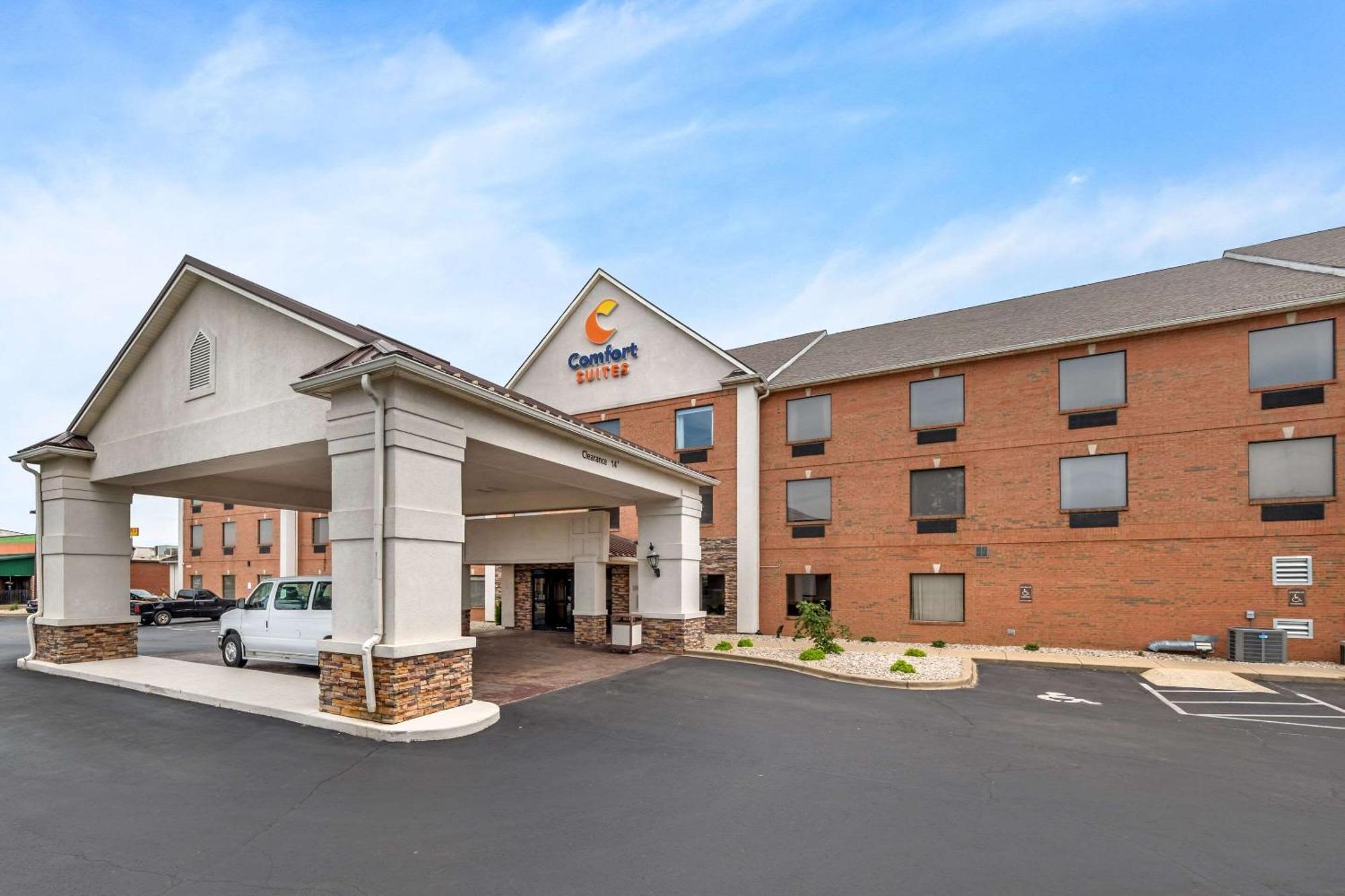 Comfort Suites Louisville Airport Екстер'єр фото